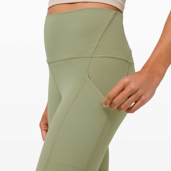 lululemon align w pockets 25” - Picture 14 of 15